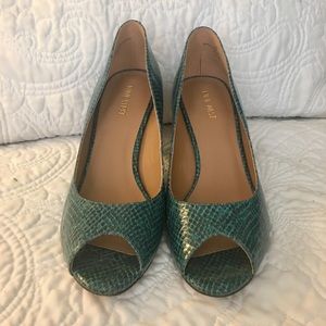 Teal Snake Print Peep-for Pumps / Heels